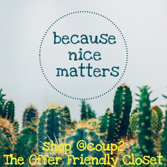 🔓CLOSET CLOSING! 🕚 SEND ME YOUR BEST OFFER!!!🤝💕🤩I LOVE BUNDLES & OFFERS!💕🤩 - Picture 11 of 14